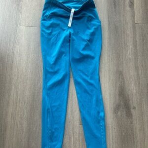 New Lululemon Blue High-Rise Leggings – Size 6